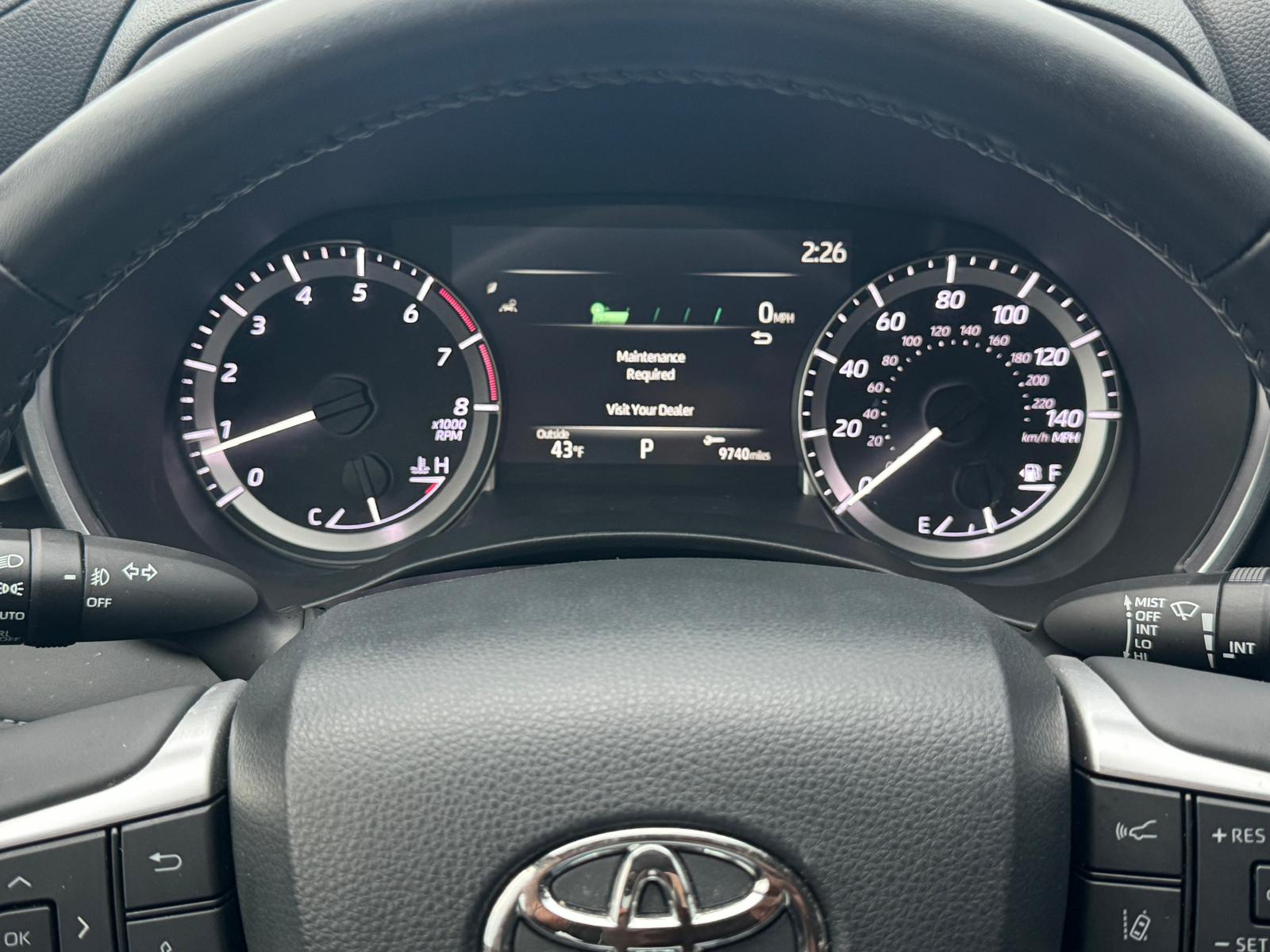 
								2023 Toyota Highlander XLE full									